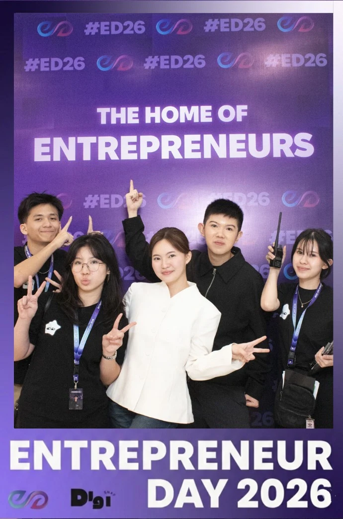 Guests at the DigiSnap photobooth — Entrepreneur Day